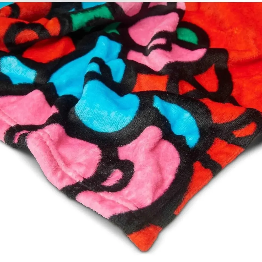 NIB - Hello Kitty - Silk Touch Comfy Blanket With Sleeves